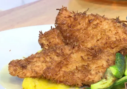 Filete de pollo en costras de coco