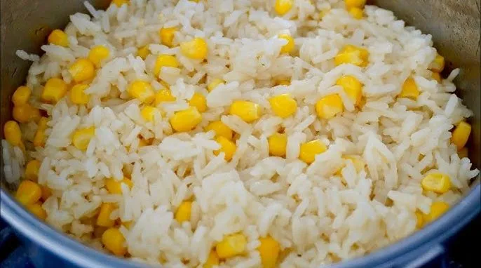 Arroz con elotitos
