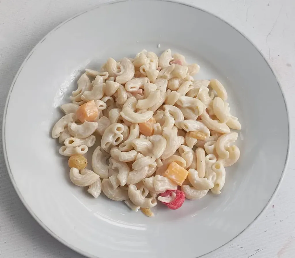 Ensalada tropical con Coditos