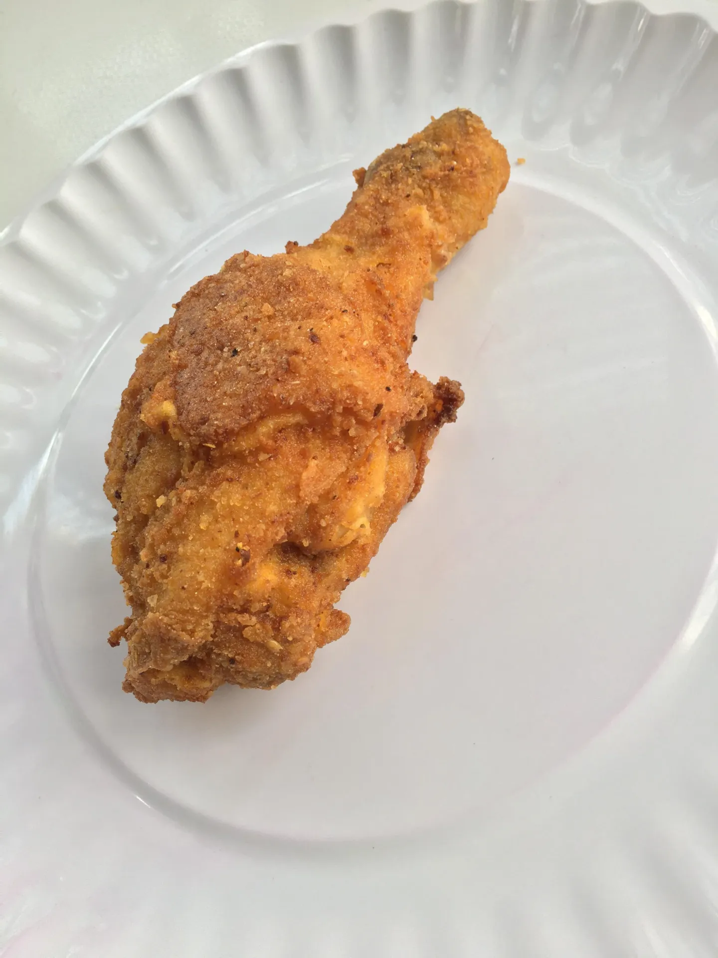 Pollo frito (pierna o cuadril)