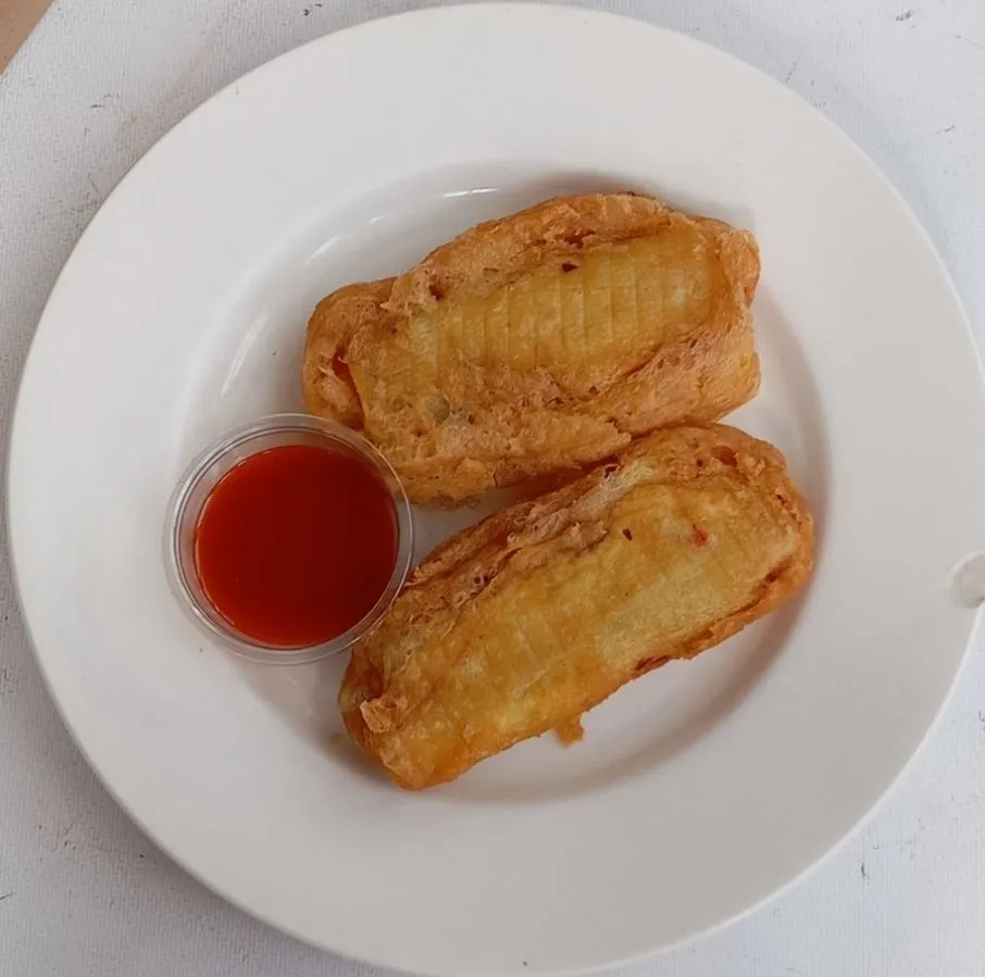 Ravioles rellenos de carne molida