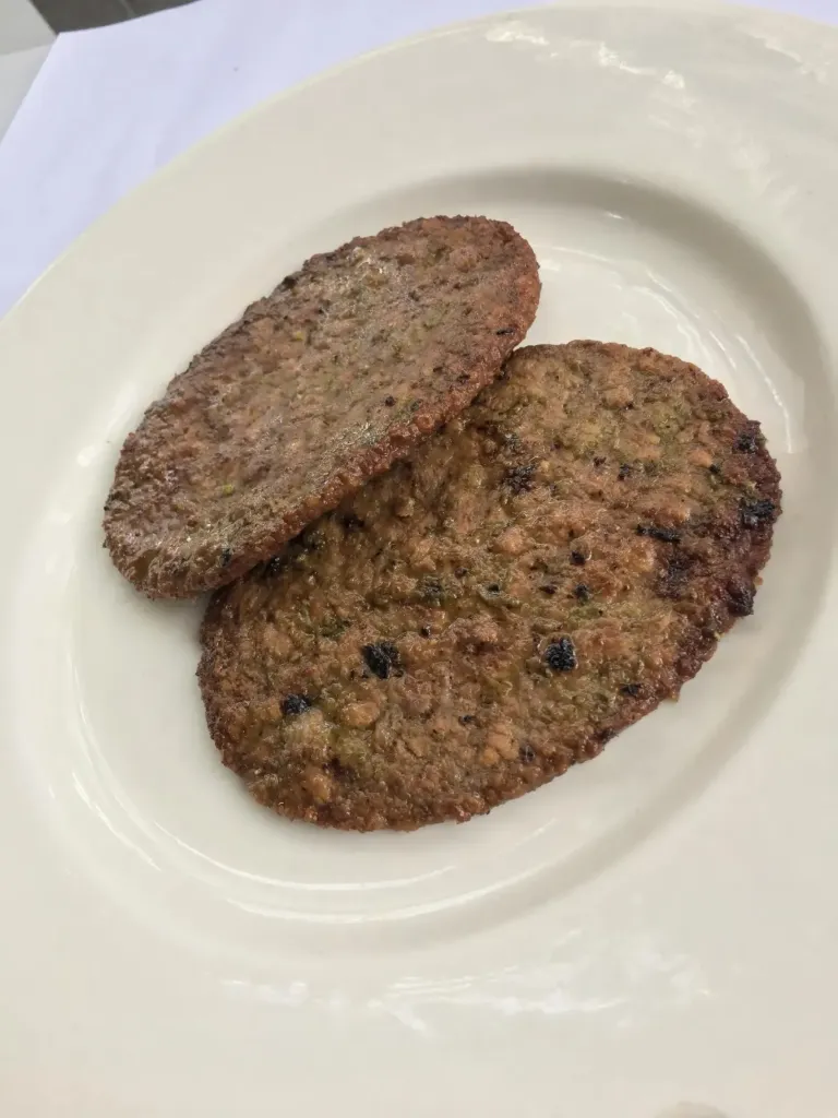 Tortitas de carne con chimichurri