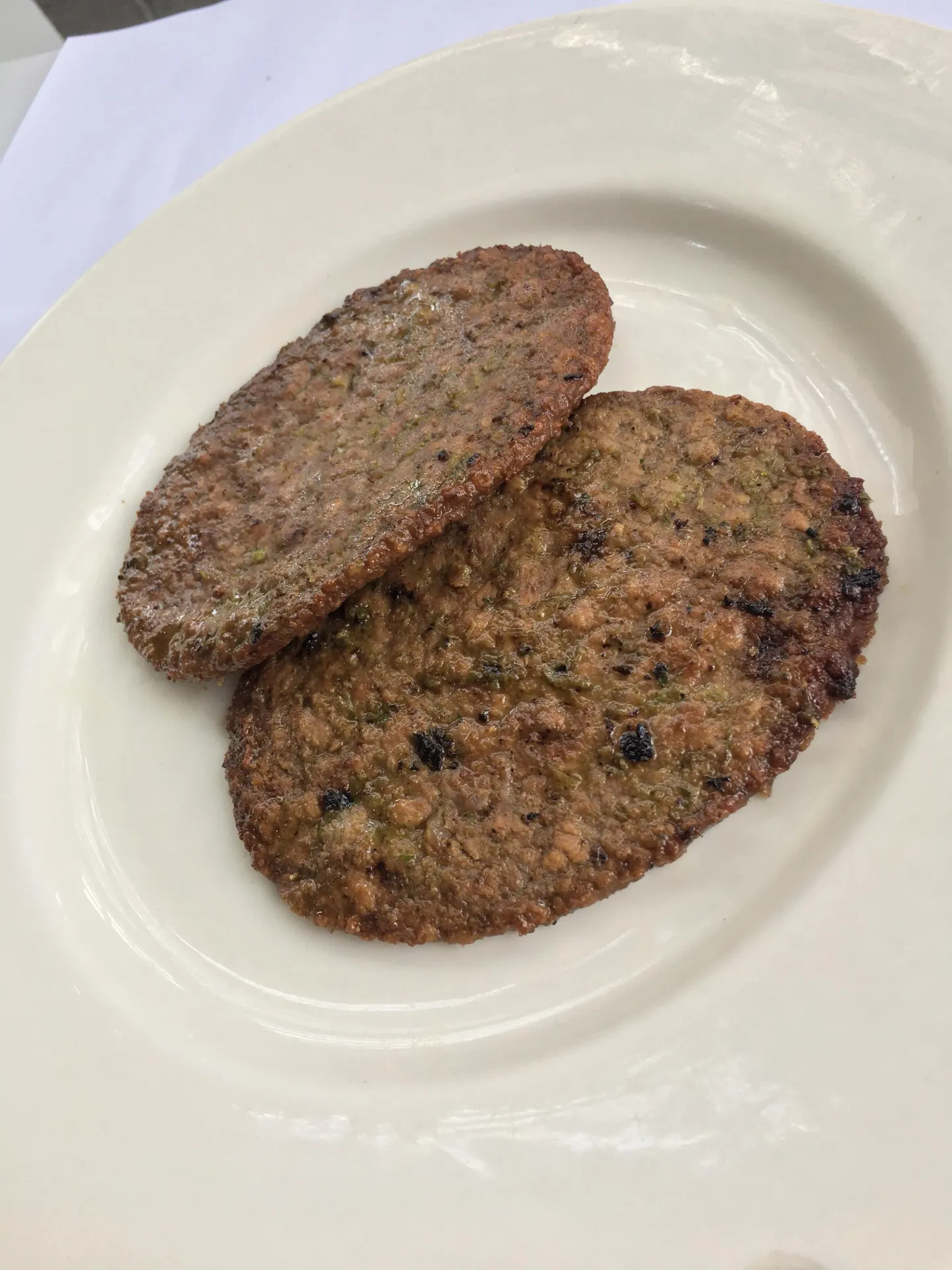 Tortitas de carne con chimichurri